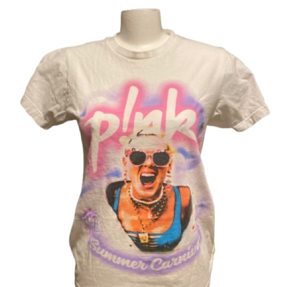 ♥️ P!nk Concert Tee 2023 - Summer Carnival. Size S